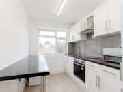 3 bedroom flat to rent