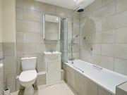 3 bedroom flat to rent