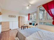 3 bedroom flat to rent
