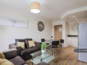 3 bedroom flat to rent