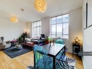 3 bedroom flat to rent