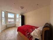 3 bedroom flat to rent