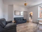 3 bedroom flat to rent