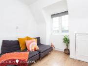 3 bedroom flat to rent