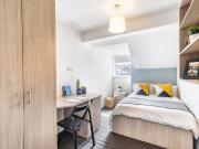 3 bedroom flat to rent