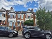 3 bedroom flat to rent
