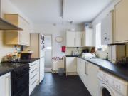 3 bedroom flat to rent