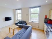 3 bedroom flat to rent