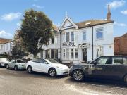 3 bedroom flat to rent