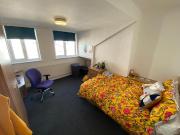 3 bedroom flat to rent