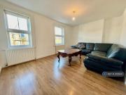 3 bedroom flat to rent