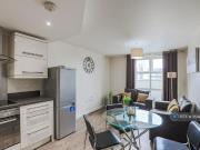 3 bedroom flat to rent
