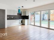 3 bedroom flat to rent