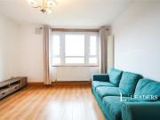 3 bedroom flat to rent