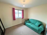3 bedroom flat to rent