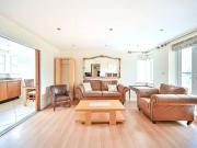 3 bedroom flat to rent