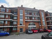 3 bedroom flat to rent