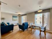 3 bedroom flat to rent