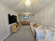 3 bedroom flat to rent