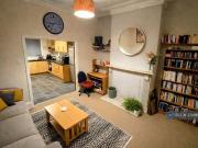 3 bedroom flat to rent