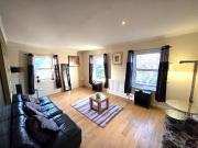 3 bedroom flat to rent