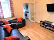 3 bedroom flat to rent