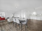 3 bedroom flat to rent