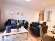 3 bedroom flat to rent