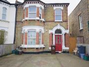 3 bedroom flat to rent
