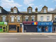 3 bedroom Flat to rent, Hoe Street, Walthamstow, London,...