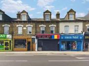 3 bedroom Flat to rent, Hoe Street, Walthamstow, London,...