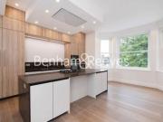 3 Bedroom flat to rent in Arkwright Rd, Hampstead, NW3