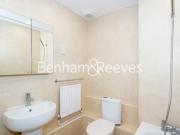 3 Bedroom flat to rent in Parkhill Road, Belsize Park, NW3