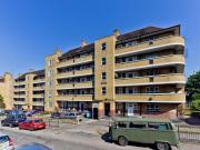 3 Bedroom Flat to Rent in SE8