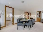 3 Bedroom flat to rent in Tarnbrook Court, Belgravia, SW1W