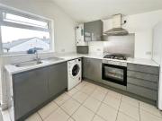 3 bedroom Flat to rent, St. Albans Road, Watford, WD24...