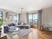 3 bedroom flat with 1 reception and 2 bathrooms in...