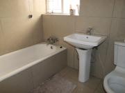 3 Bedroom Freehold To Let in Esther Park