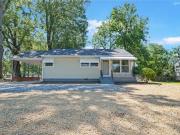 3 bedroom, Greensboro NC 27405 LS92323728