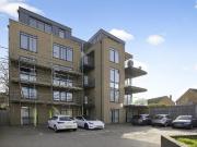 3 bedroom ground flat for sale