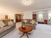 3 bedroom ground flat for sale