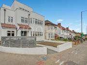 3 bedroom ground flat for sale