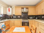 3 Bedroom Ground Flat House to Rent