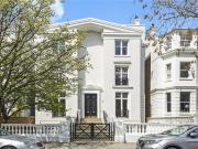 3 bedroom ground flat to rent