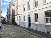 3 bedroom ground floor flat for sale in New Street,...