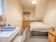 3 bedroom ground floor flat to rent