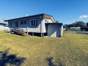 3 Bedroom Home Walk to Ferrys, Shops & Sporting Facilities