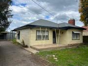 3 Bedroom Home CLOSE TO TOWN!