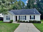 3 Bedroom Home for Rent at 2613 Fairstone Ave,...