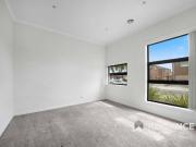 Family home in the Heart of Truganina!